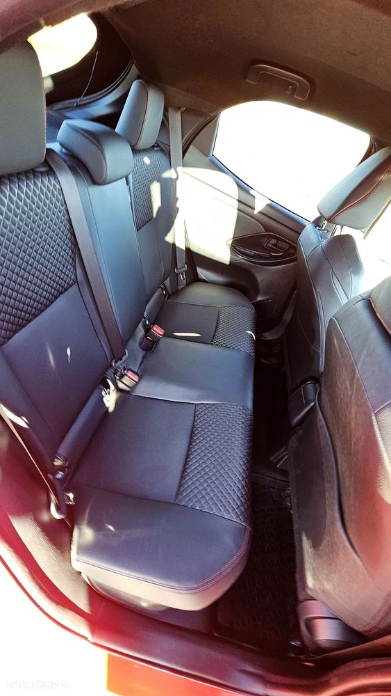 Toyota Yaris Hybrid 1.5 Premiere Edition - 27