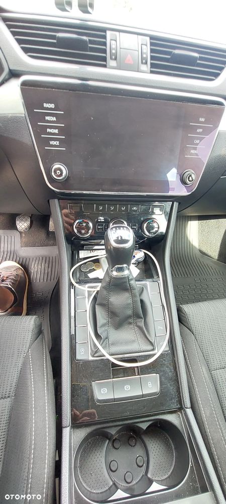 Skoda Superb 1.5 TSI ACT Ambition - 9