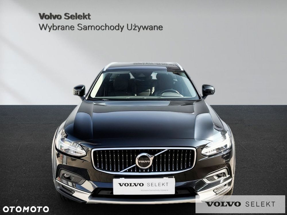 Volvo V90 Cross Country - 3