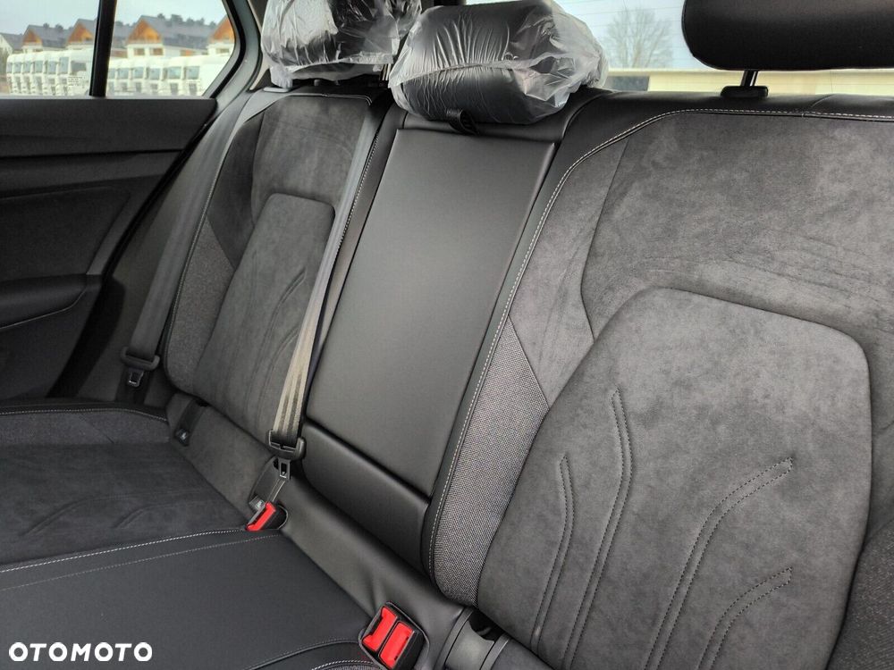 Volkswagen Golf - 15
