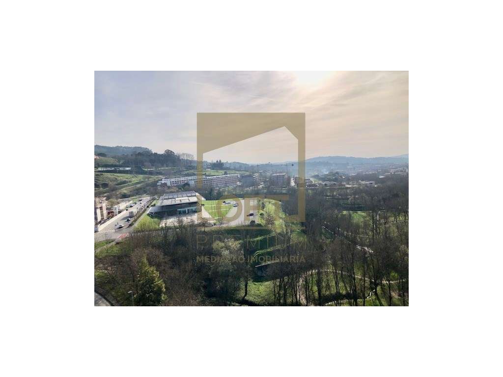 Apartamento T4 de Luxo c/ Vista Castelo e Parque da Cidade em Guima... - Grande imagem: 5/23