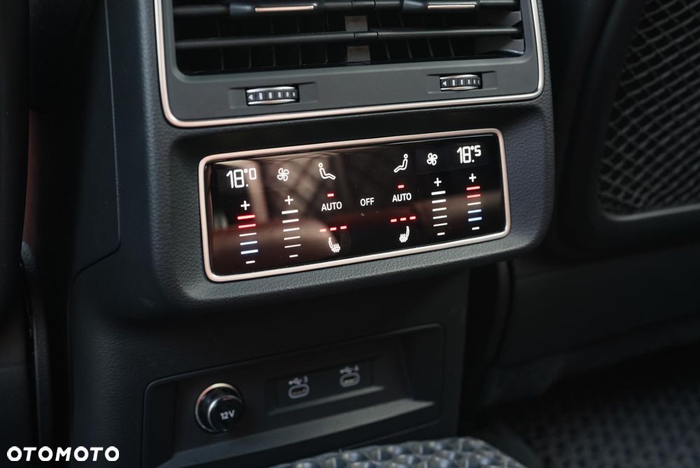 Audi SQ8 TFSI Quattro Tiptronic - 37