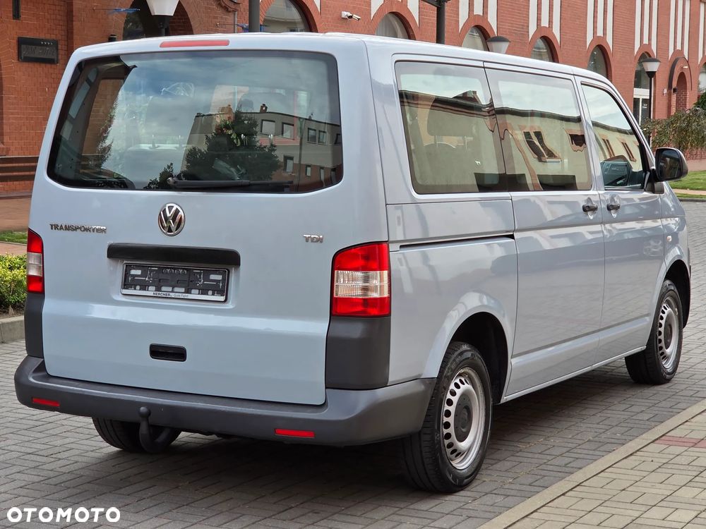 Volkswagen Transporter - 9