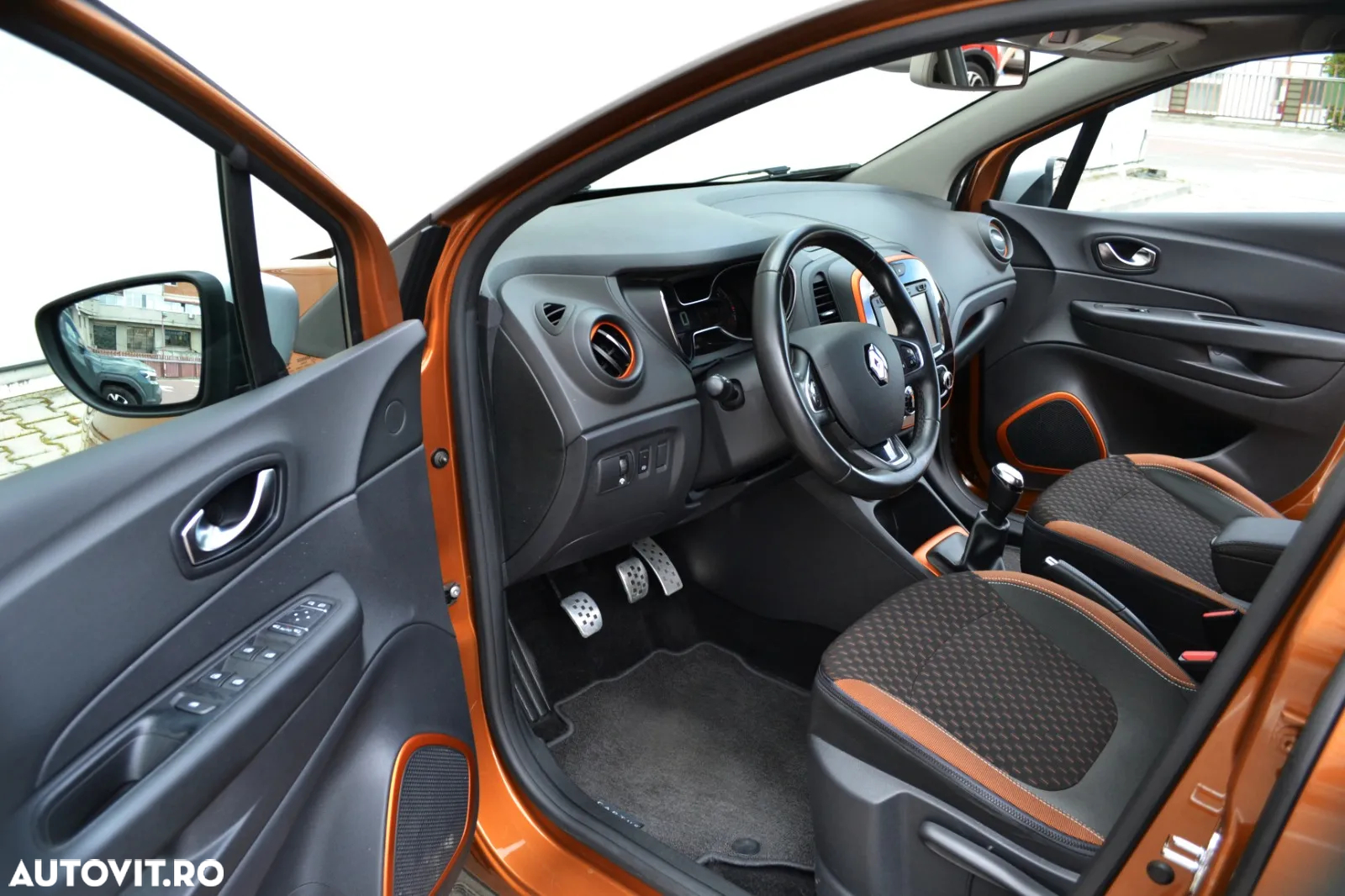 Renault Captur (ENERGY) TCe 90 INTENS - 17