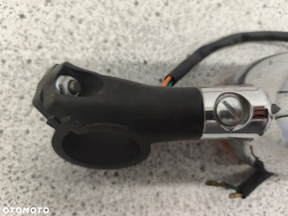 Kierunkowskaz lewy przód Honda VT700 VT 700 VT 1100 VT1100 Shadow 700 1100 - 8