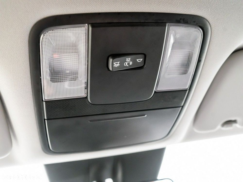 Kia XCeed 1.5 T-GDI M - 28