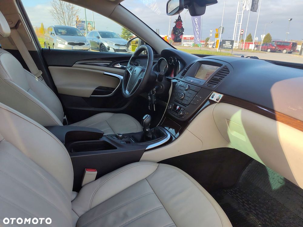 Opel Insignia - 19