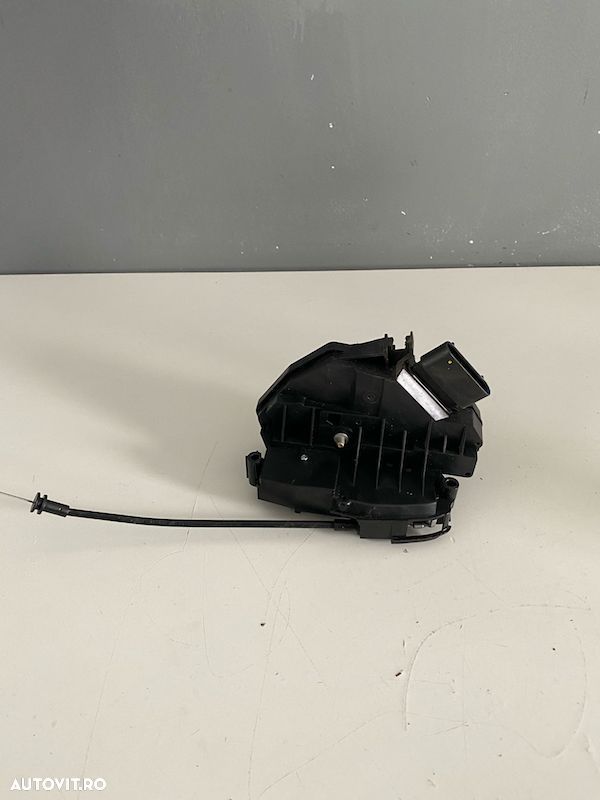Broasca incuietoare usa dreapta spate VOLVO S60 V60 31301944 31349871 - 1