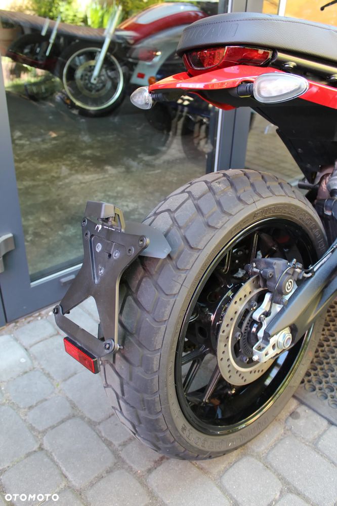 Ducati Scrambler - 17