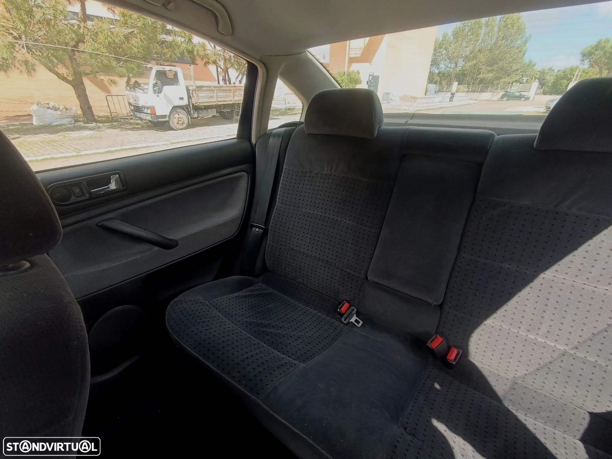 VW Passat 1.9 CL TDI - 12