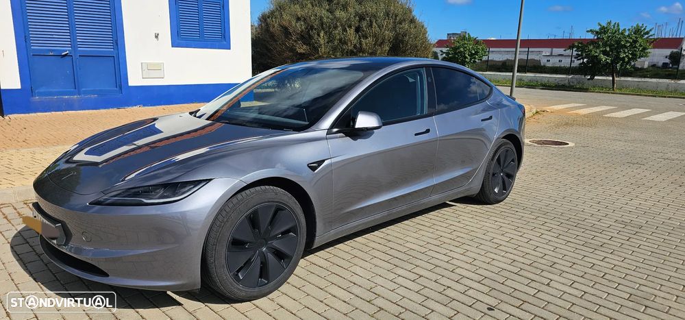Tesla Model 3 Long Range Tração Traseira - 1