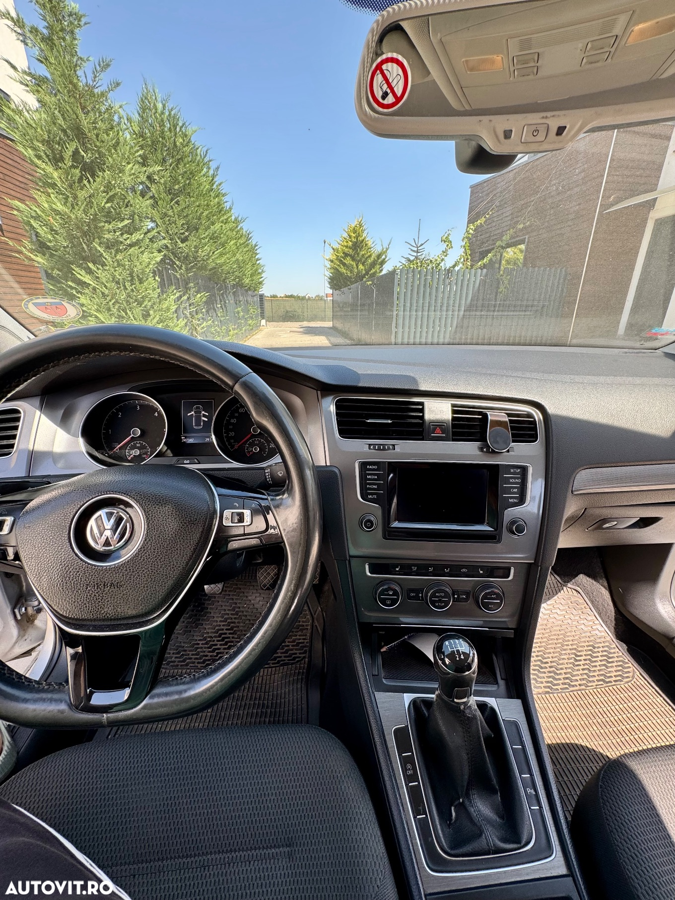 Volkswagen Golf 1.6 TDI DPF BMT Comfortline - 15