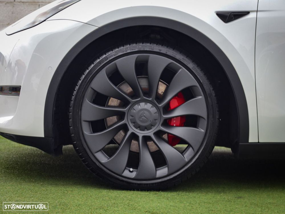 Tesla Model Y Performance Tração Integral - 20