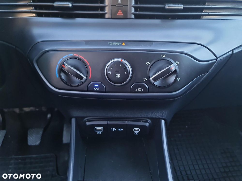 Hyundai i20 1.2 Pure - 23