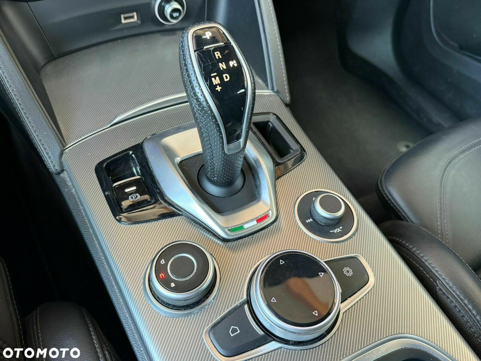 Alfa Romeo Stelvio - 27