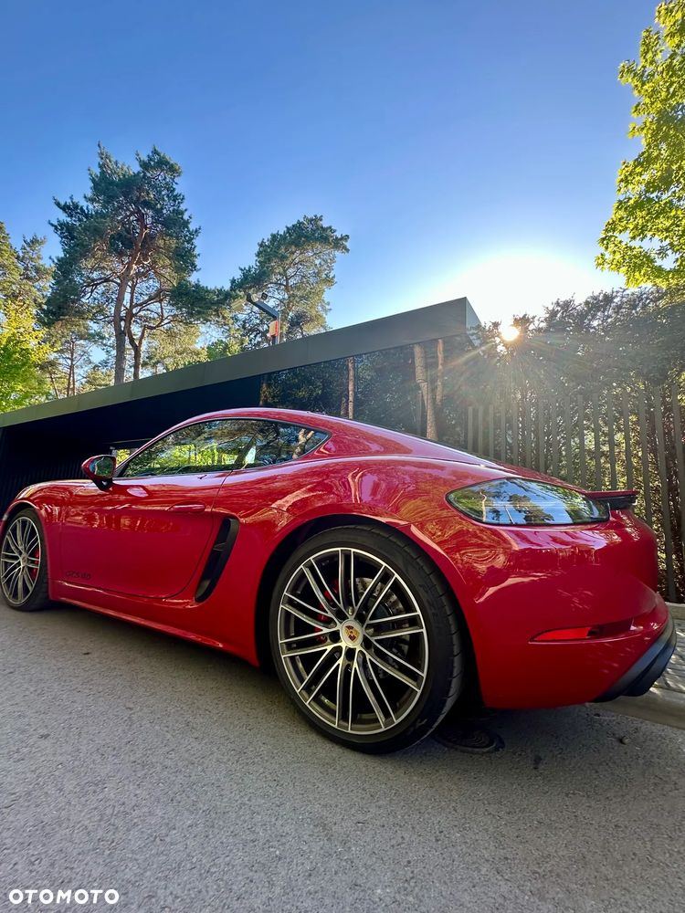 Porsche 718 Cayman - 3