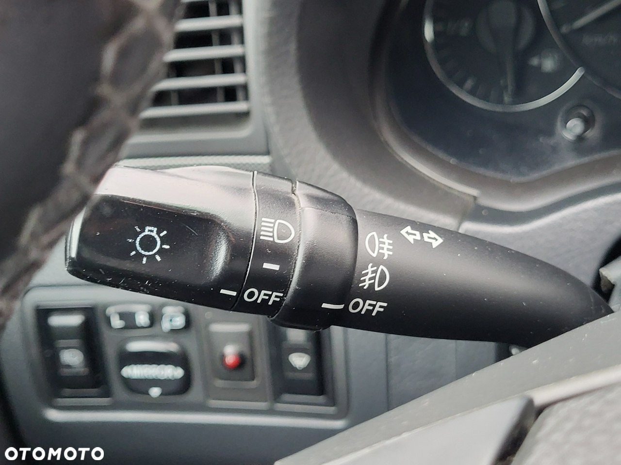 Toyota Avensis - 37