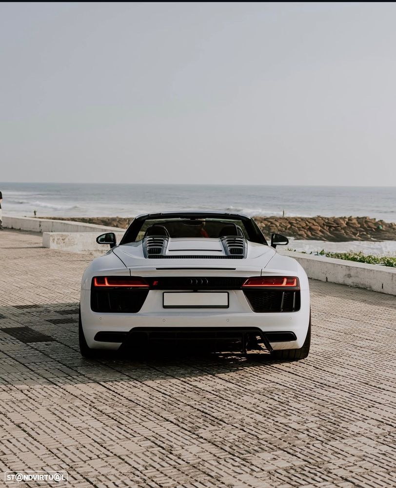 Audi R8 Spyder V10 plus 5.2 FSI quattro S tronic - 4