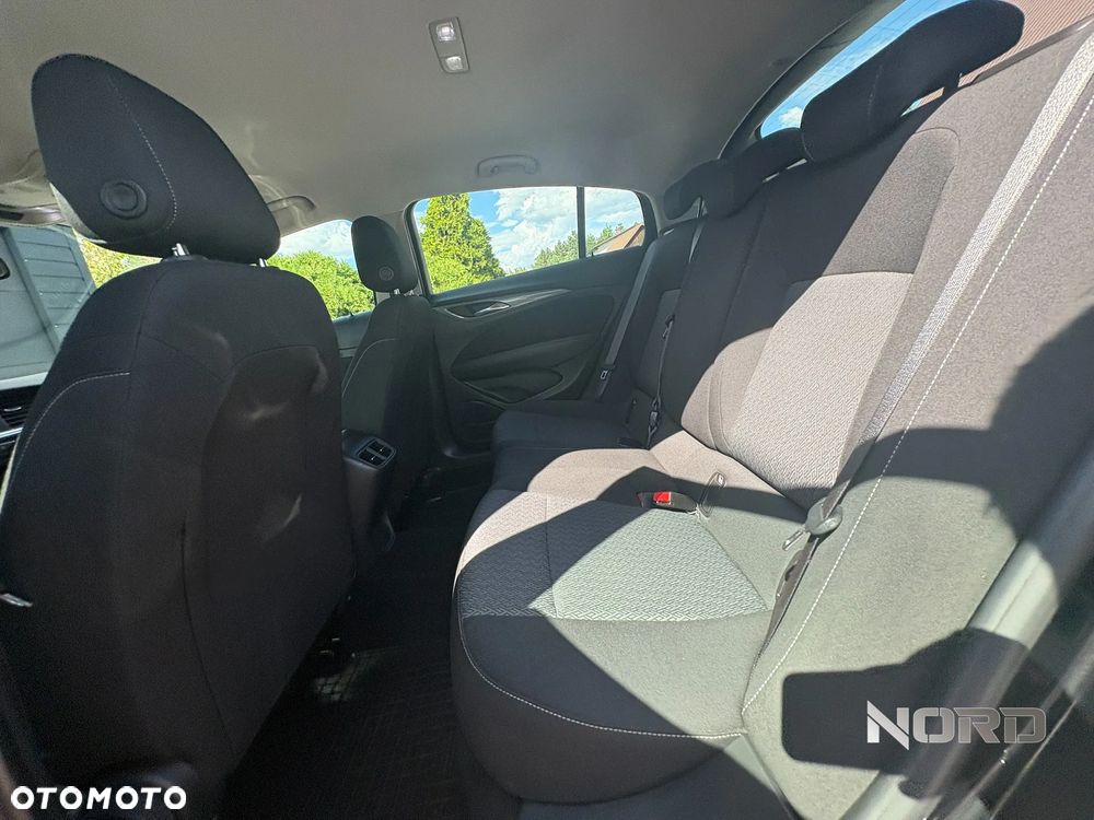 Opel Insignia 1.5 T Enjoy S&S - 19