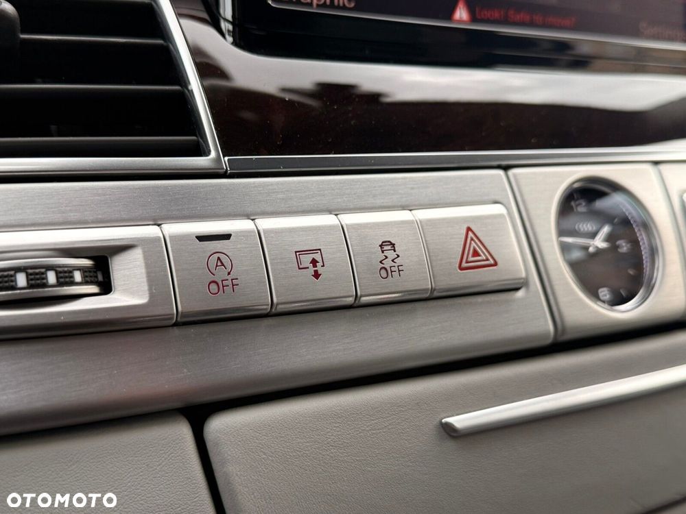 Audi A8 - 25
