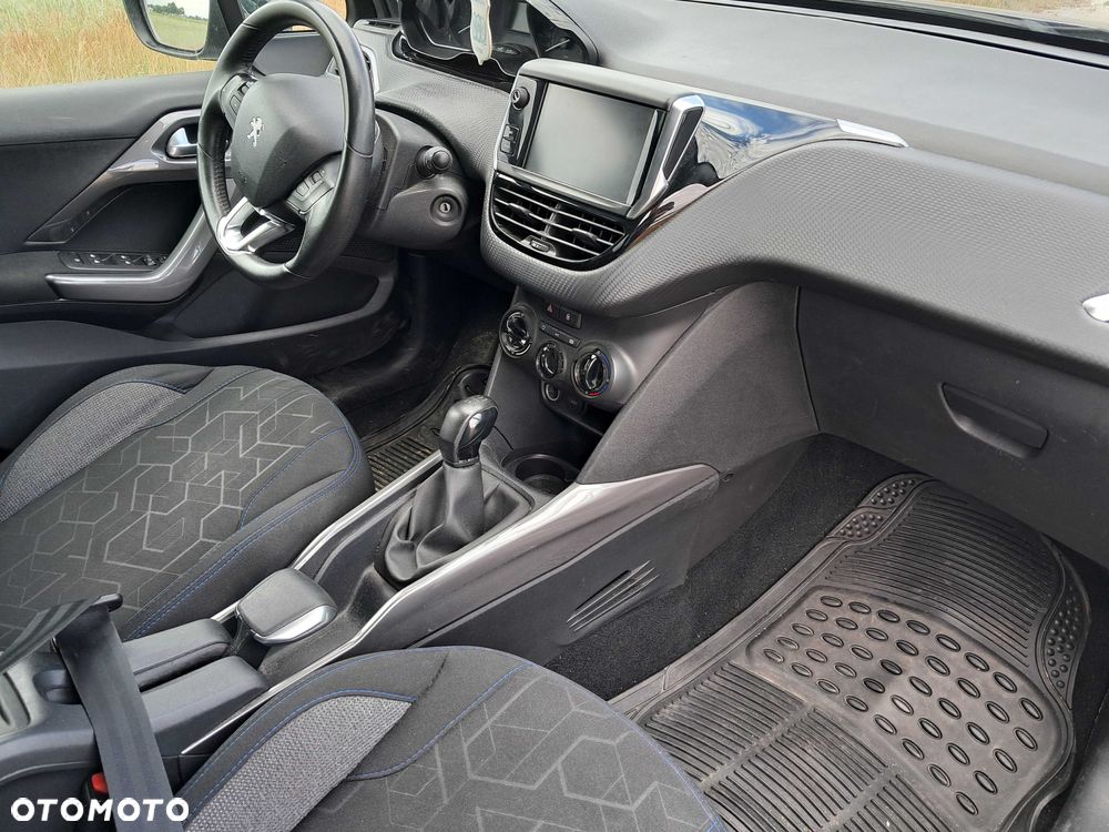 Peugeot 2008 - 7