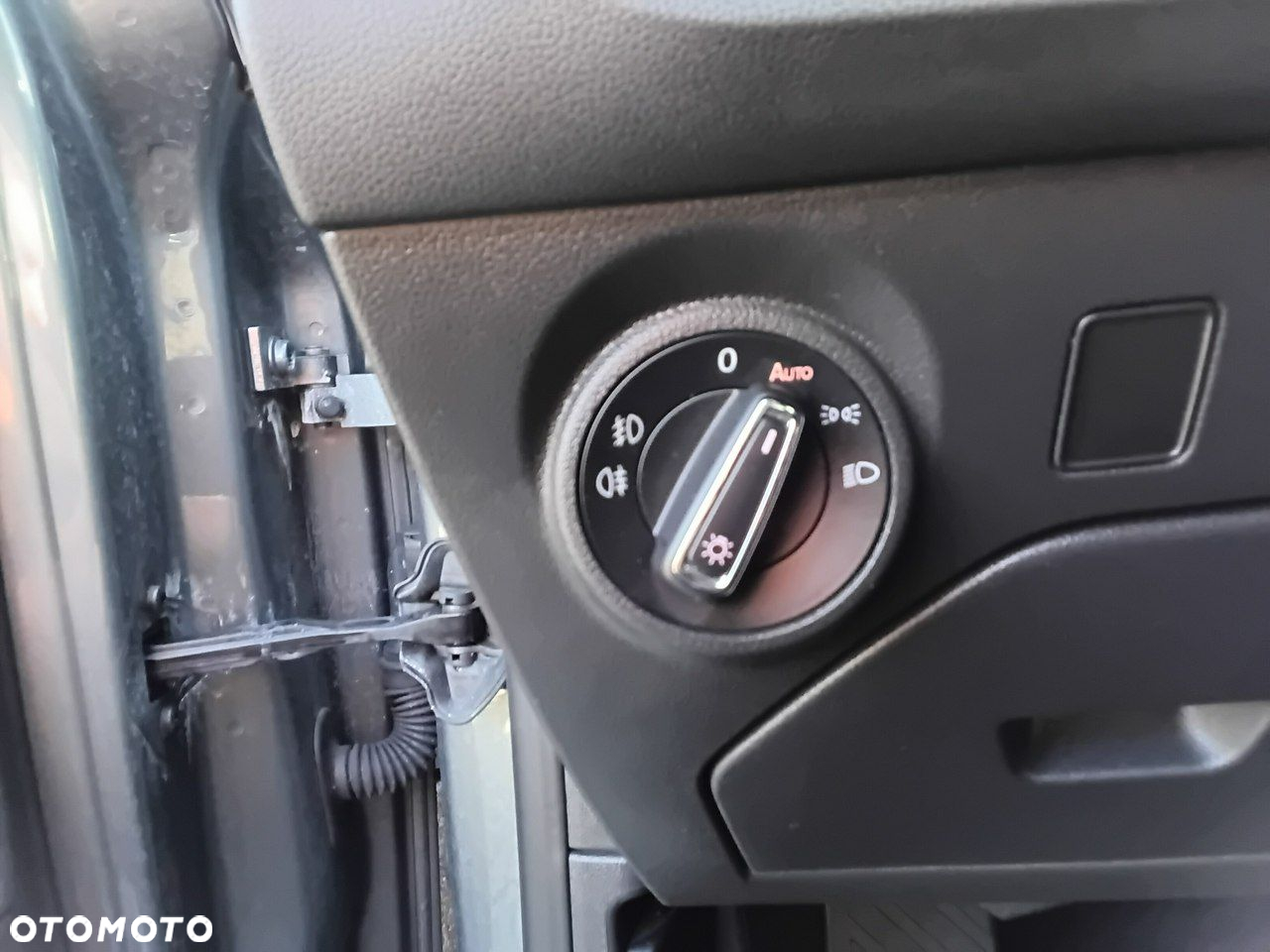 Seat Leon 2.0 TDI DPF Start&Stop DSG FR - 29
