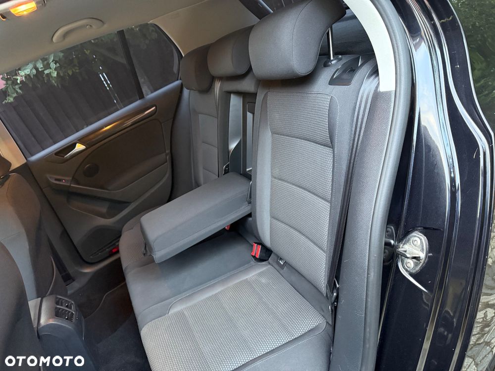 Volkswagen Golf - 31