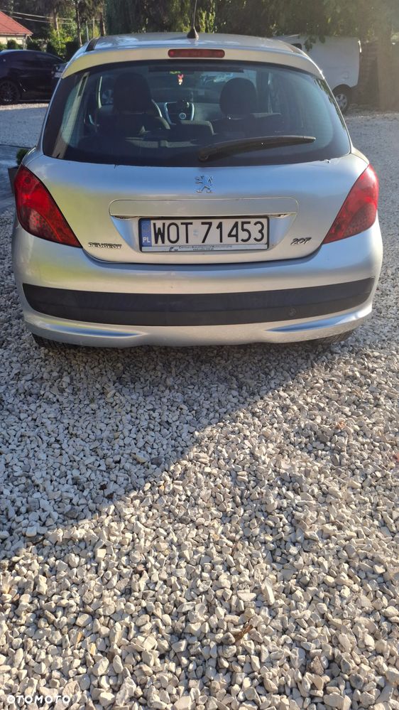 Peugeot 207 1.4 Trendy - 21