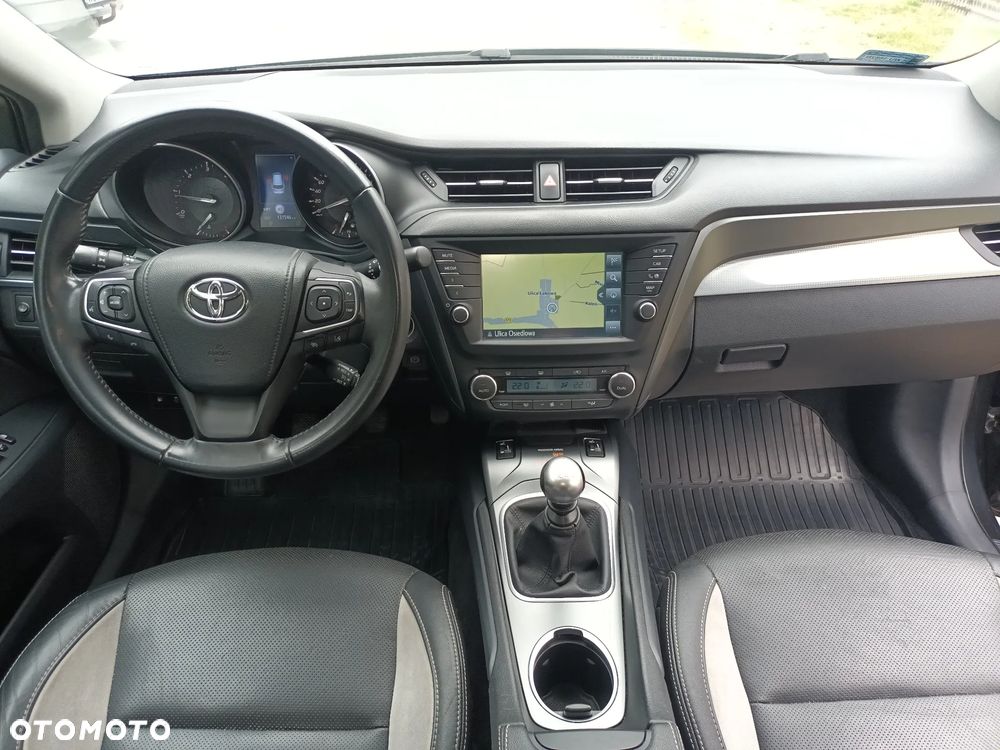 Toyota Avensis 2.0 D-4D Prestige - 16