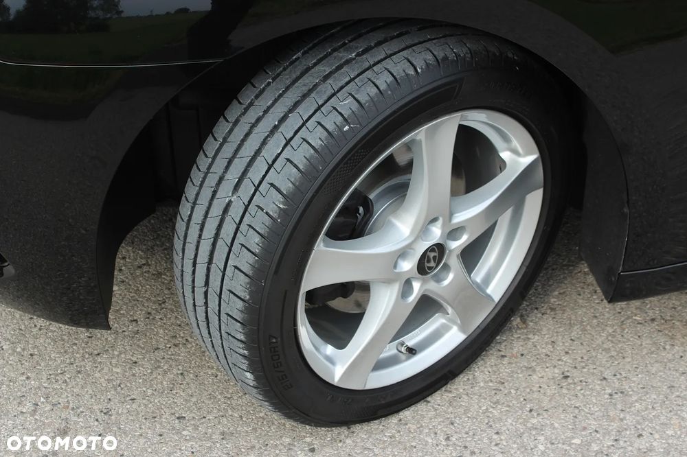 Hyundai i40 Kombi 1.7 CRDi DCT Premium - 40