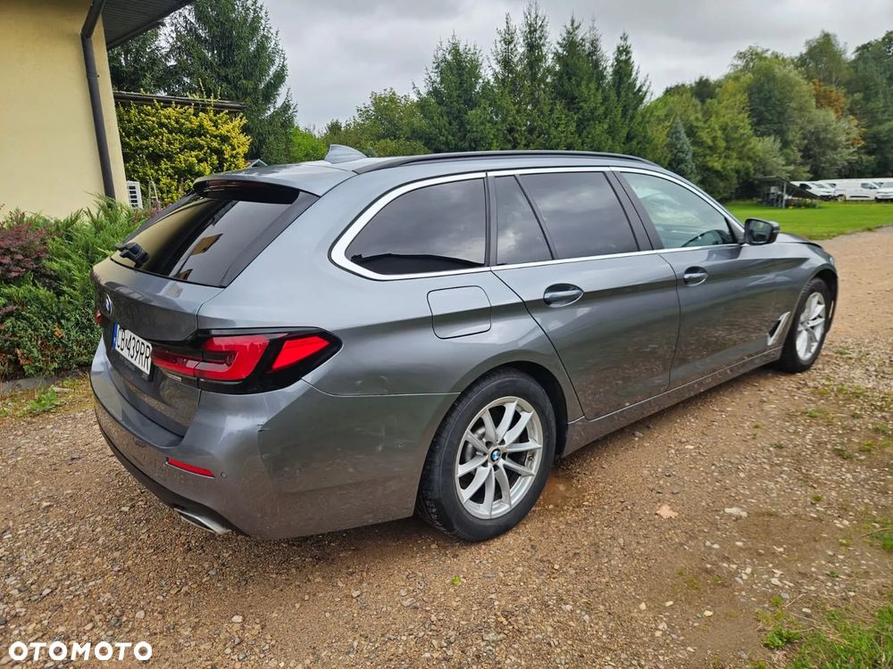 BMW Seria 5 520d xDrive Sport - 1