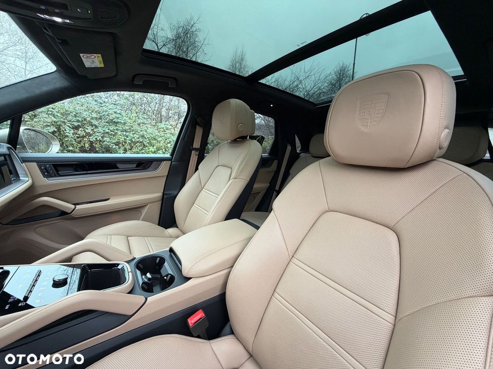 Porsche Cayenne Turbo E-Hybrid PHEV - 10