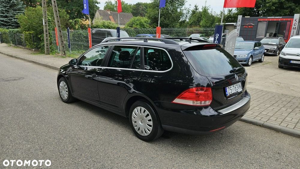 Volkswagen Golf 2.0 TDI DPF Highline - 13