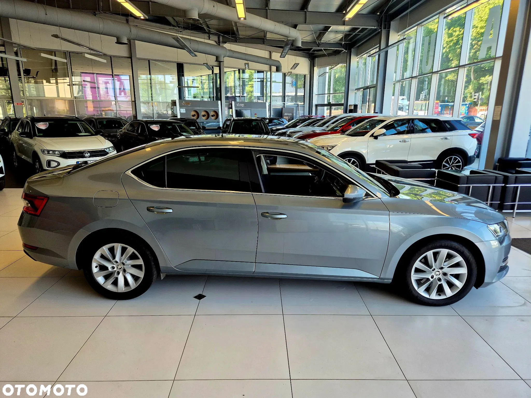 Skoda Superb 1.5 TSI Ambition - 4
