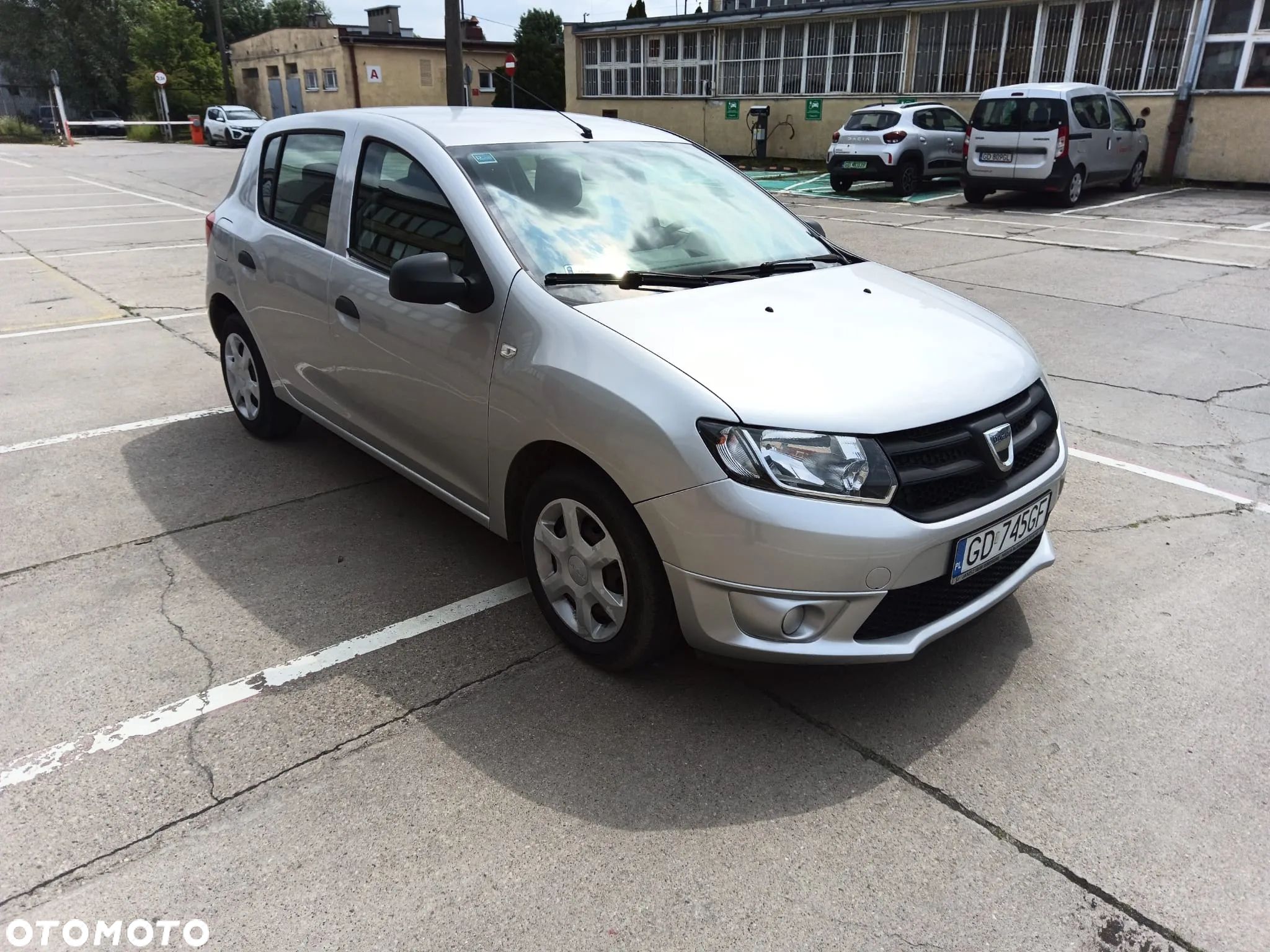 Dacia Sandero 1.2 16V Ambiance - 1