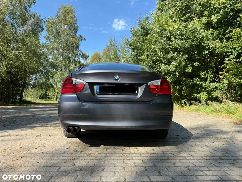 BMW Seria 3 320d - 4