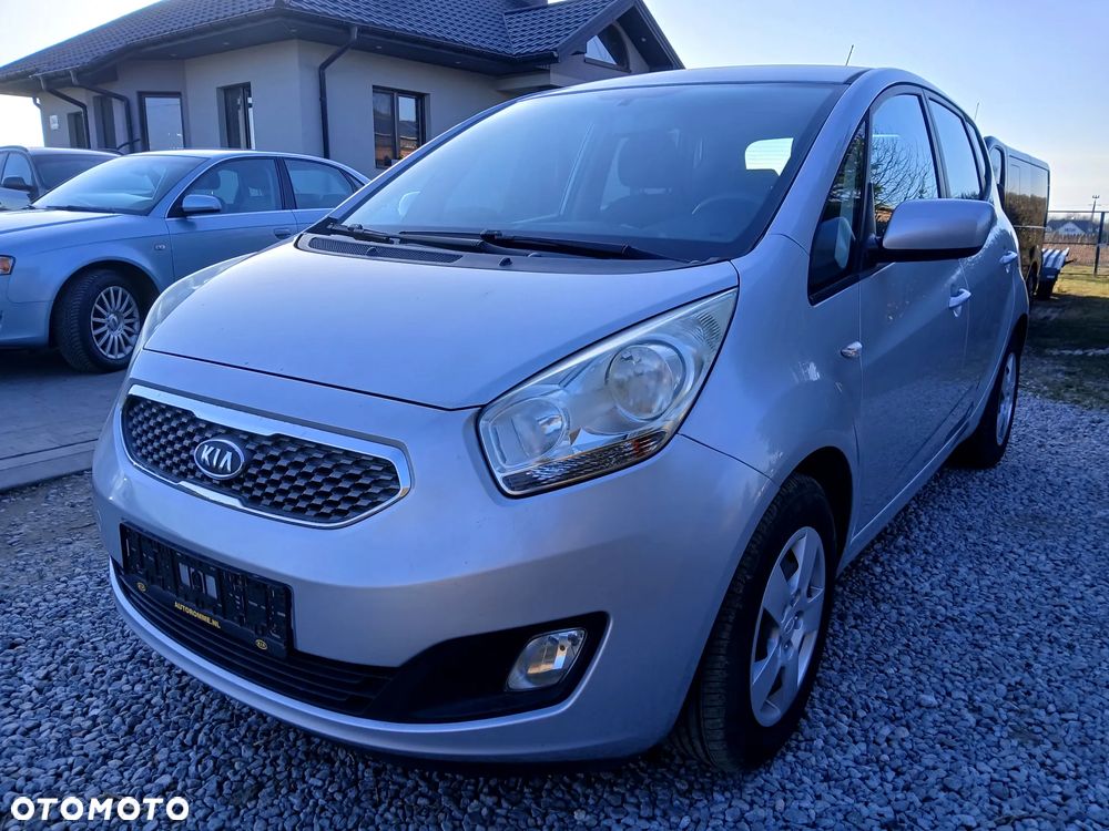 Kia Venga - 4