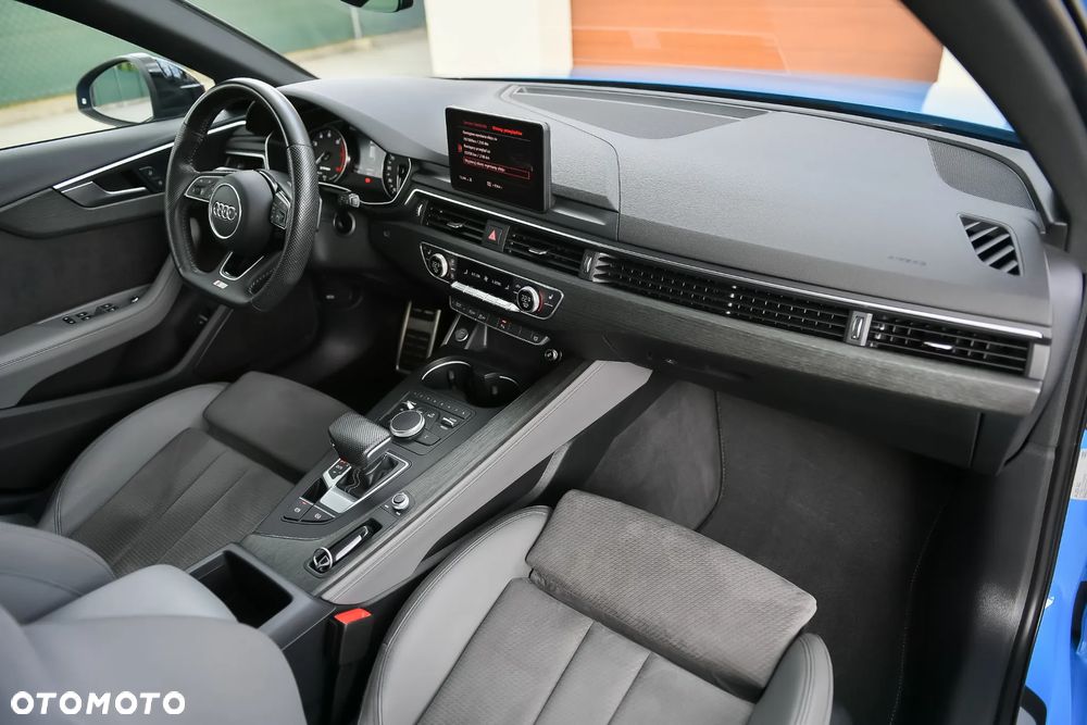 Audi A4 Avant 40 g-tron S tronic S line - 34