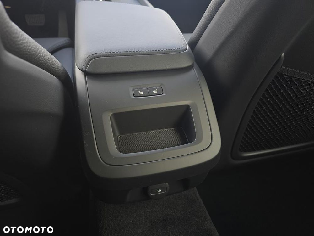 Volvo V60 B4 B Plus Dark - 8