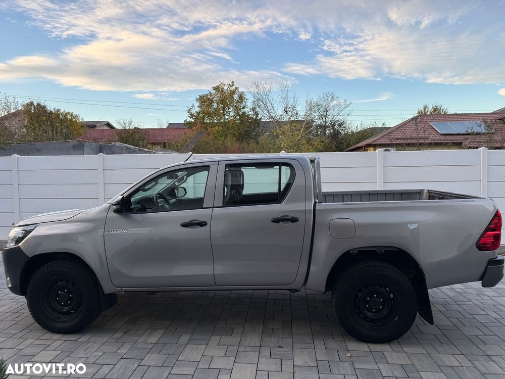 Toyota Hilux - 4