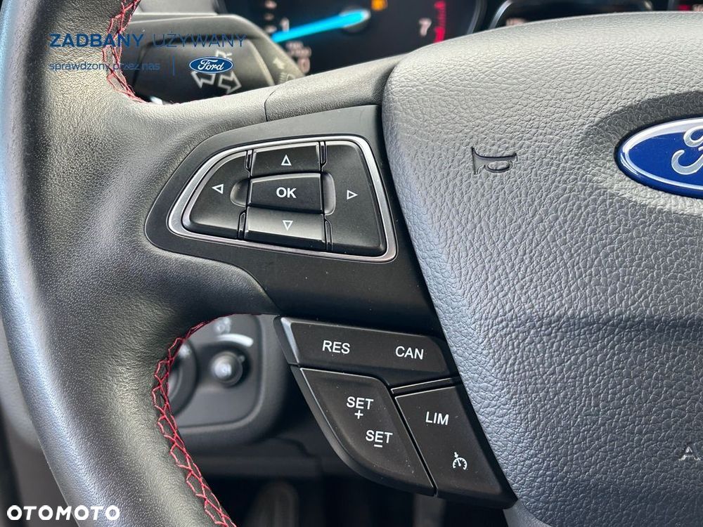 Ford Kuga 1.5 EcoBoost 2x4 ST-Line - 23