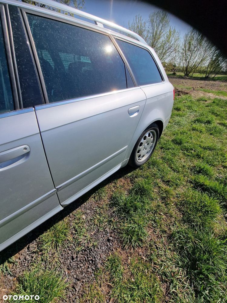 Drzwi  lewy tył  seat  exeo  w  kolorze  LX7W - 2