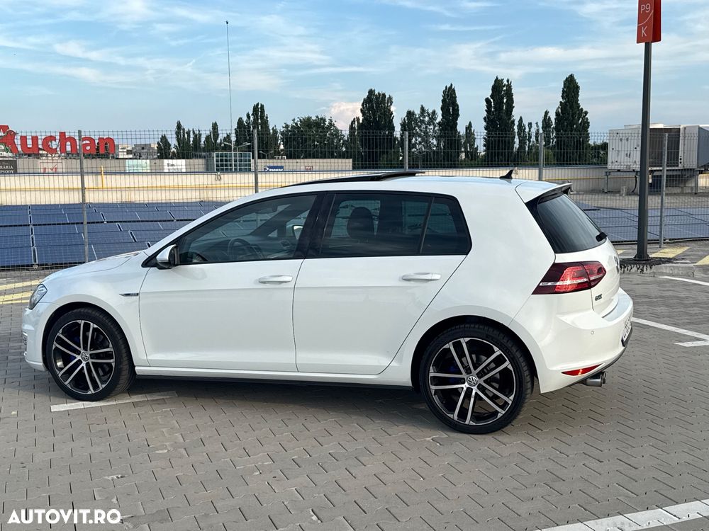 Volkswagen Golf - 7