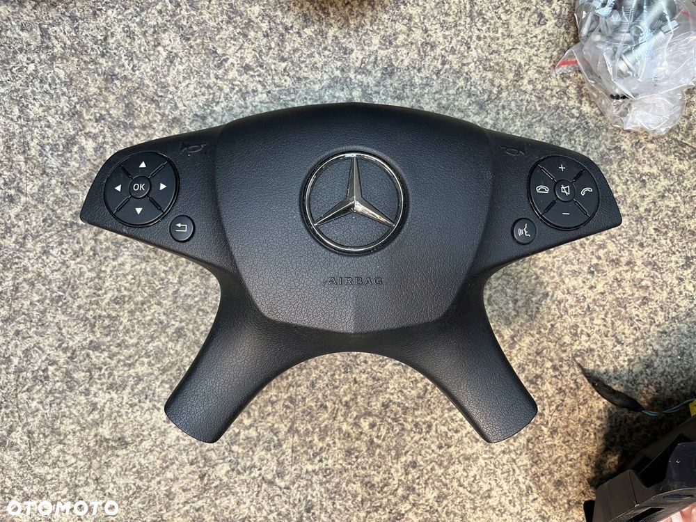 Pasy przod tyl poduszka kierowcy pasazera modul AIRBAG W204 KOMBI KPL - 2