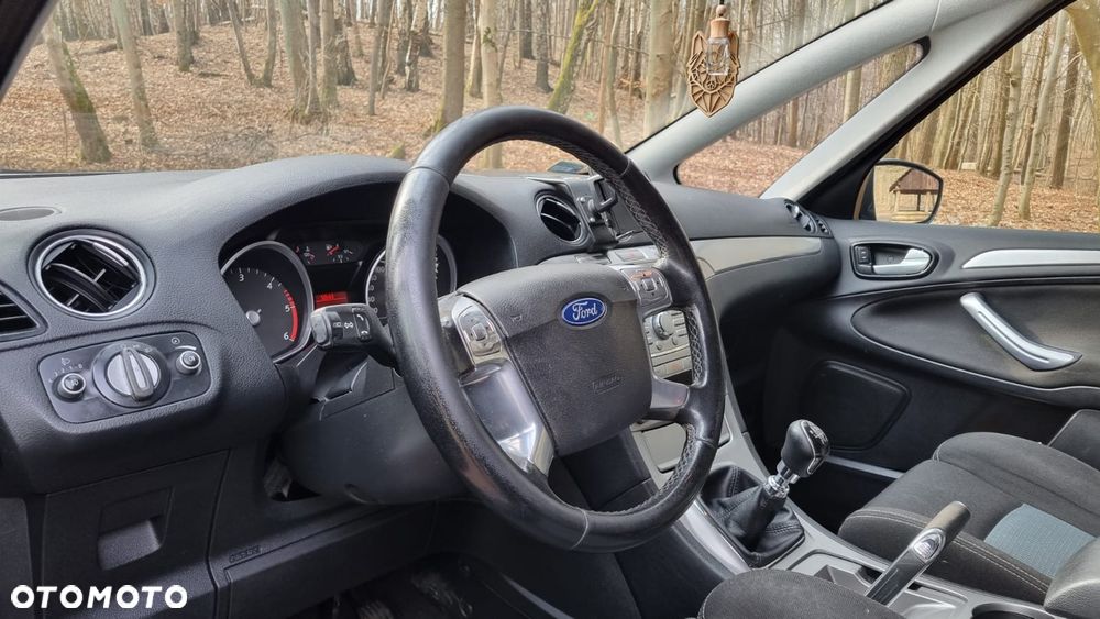 Ford S-Max 2.0 TDCi DPF Champions Edition - 15