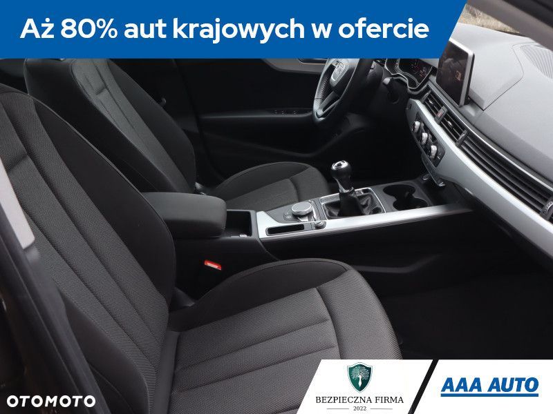 Audi A4 Limousine - 11