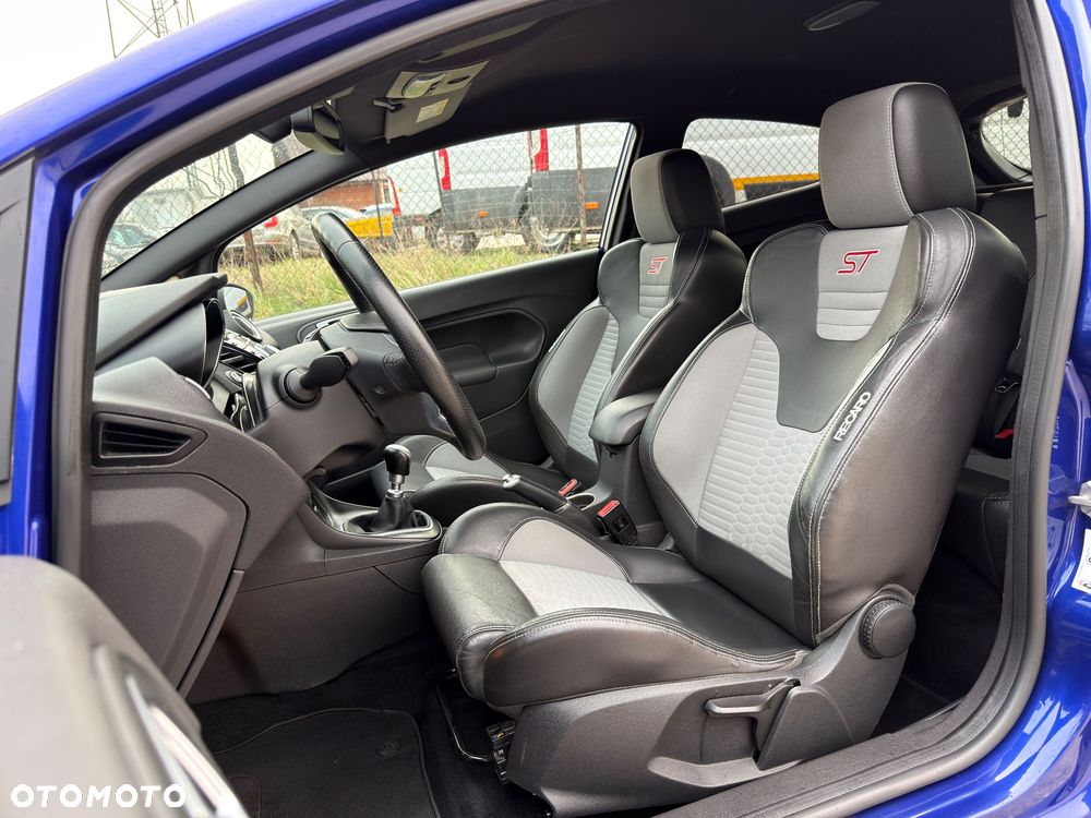 Ford Fiesta 1.6 EcoBoost ST - 8