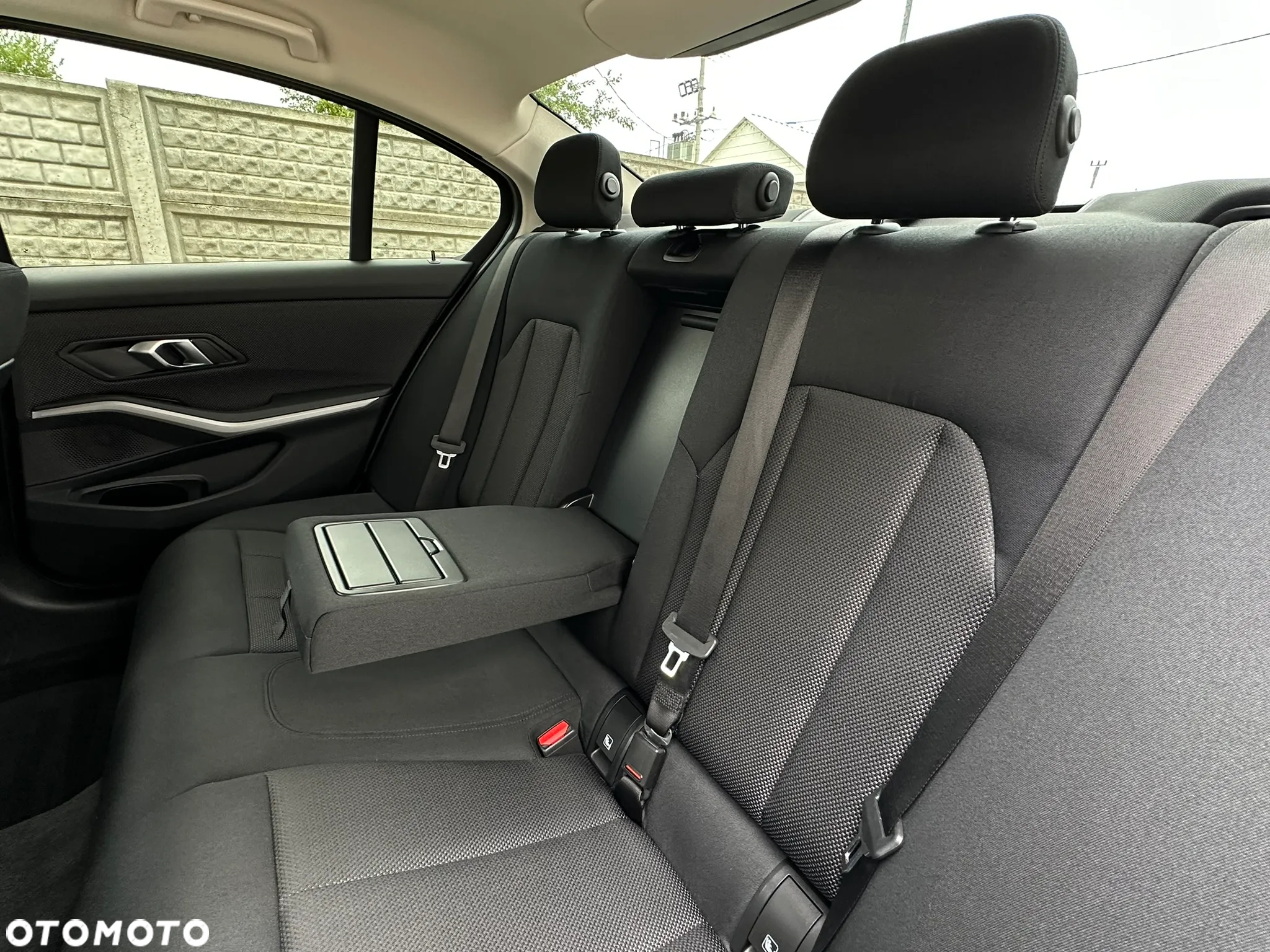 BMW Seria 3 330i Sport - 22