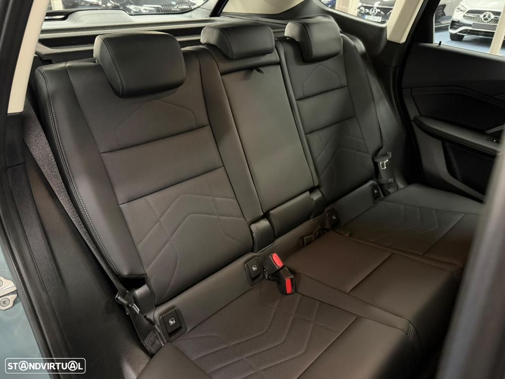 BMW iX1 xDrive30 - 40