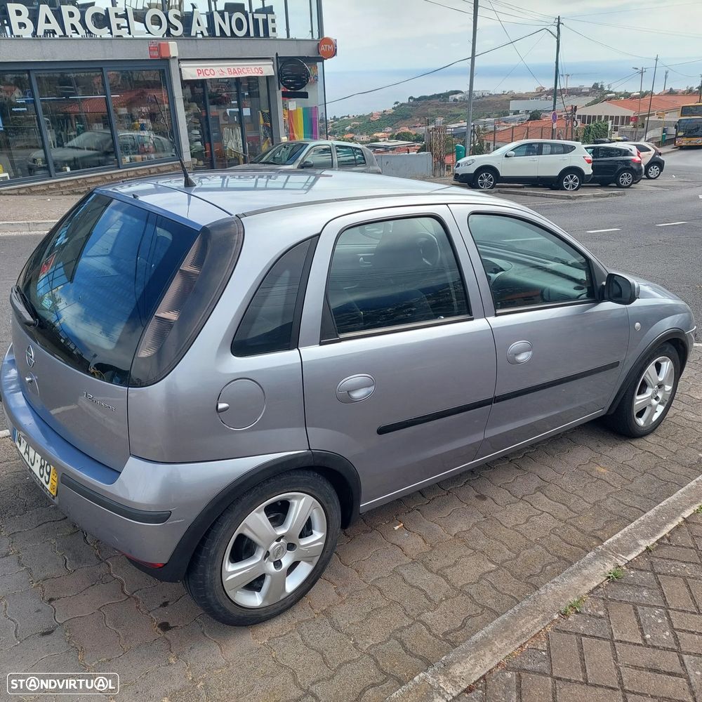 Opel Corsa 1.2 Twinport First - 4